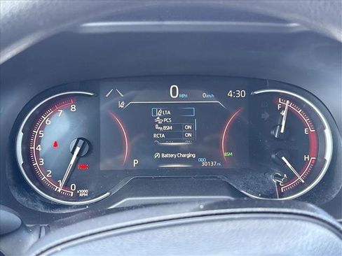 Used 2025 Toyota RAV4 XLE FWD image 11