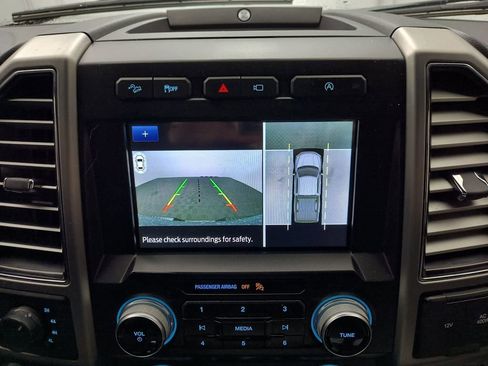 Used 2019 Ford F150 Platinum w/ Equipment Group 701A Luxury AWD/4WD image 25