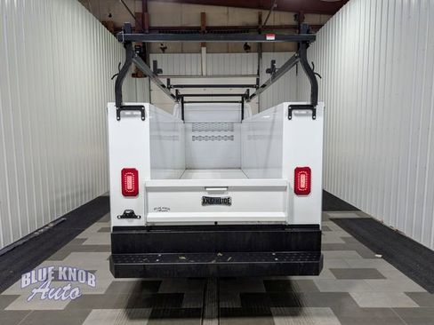 Used 2023 Mercedes-Benz Sprinter 3500 image 3