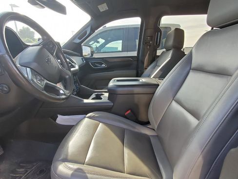 Used 2021 Chevrolet Suburban Z71 w/ Z71 Off-Road Package AWD/4WD image 3