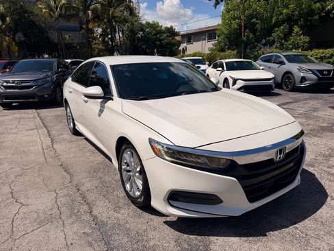 Used 2018 Honda Accord LX image 6