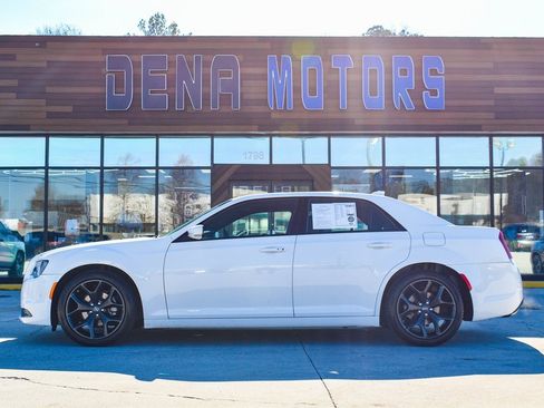 Used 2023 Chrysler 300 S image 29