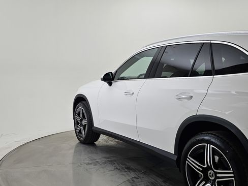 New 2026 Mercedes-Benz GLC 300 4MATIC image 13