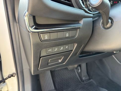 Used 2023 MAZDA MAZDA3 s image 17
