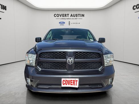 Used 2016 RAM 1500 Express RWD image 5