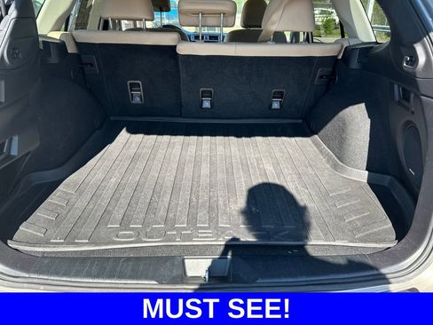 Used 2017 Subaru Outback 3.6R Limited AWD/4WD image 17
