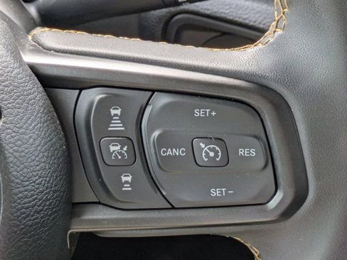 Used 2024 Jeep Gladiator Sport AWD/4WD image 27