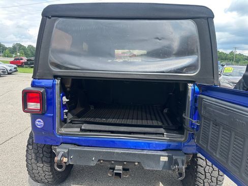 Used 2020 Jeep Wrangler Unlimited Rubicon AWD/4WD image 10