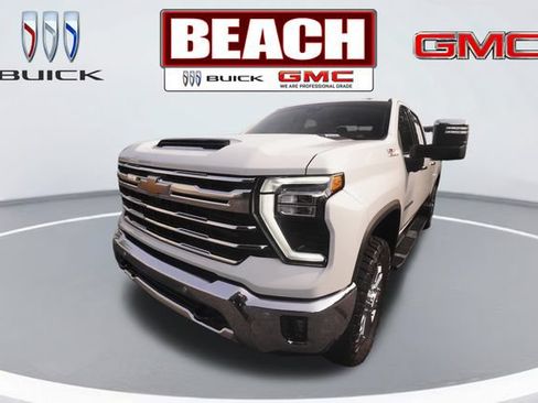 Used 2025 Chevrolet Silverado 2500 LTZ w/ LTZ Convenience Package AWD/4WD image 7