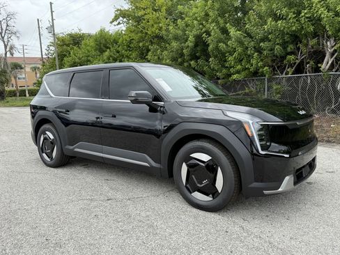 New 2026 Kia EV9 Light image 2