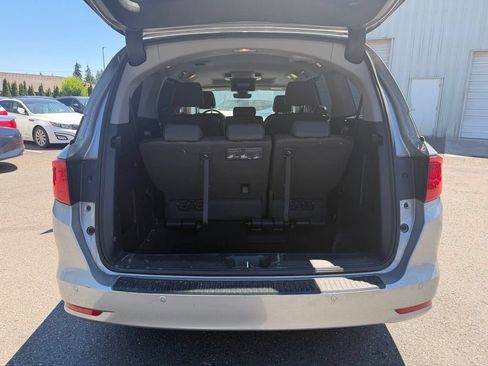 Used 2023 Honda Odyssey Touring image 11