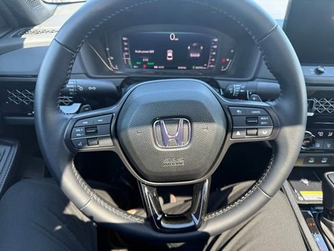 Used 2025 Honda Accord Sport image 16