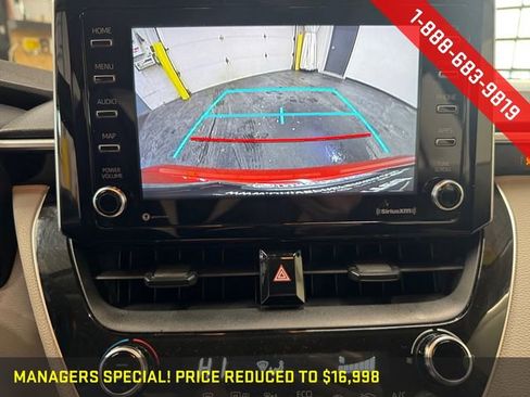 Used 2021 Toyota Corolla LE image 16