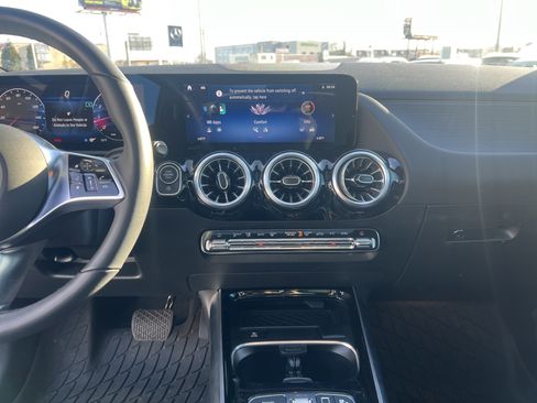 Used 2025 Mercedes-Benz GLA 250 image 31