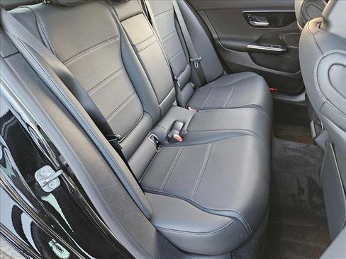 Used 2025 Mercedes-Benz C 300 Sedan image 18