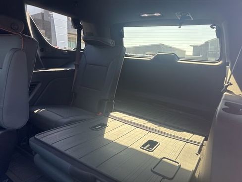 New 2026 GMC Yukon AT4 w/ AT4 Premium Plus Package AWD/4WD image 19