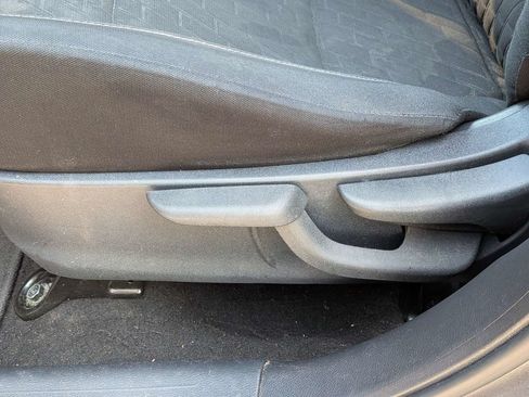 Used 2022 Nissan Kicks S FWD image 20