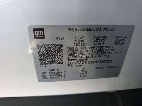 Used 2024 GMC Yukon AT4 w/ Technology Package AWD/4WD image 35