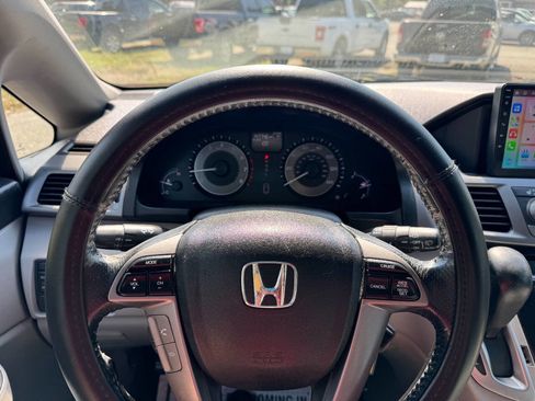 Used 2011 Honda Odyssey EX-L image 24