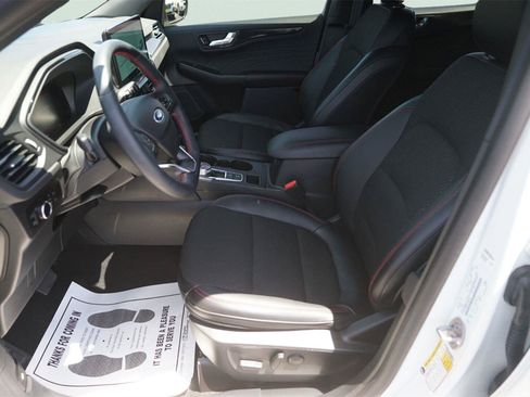 Used 2025 Ford Escape ST-Line w/ Equipment Group 301A FWD image 9