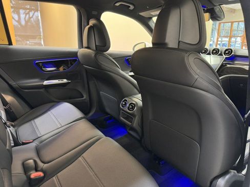 Certified 2024 Mercedes-Benz GLC 300 image 10
