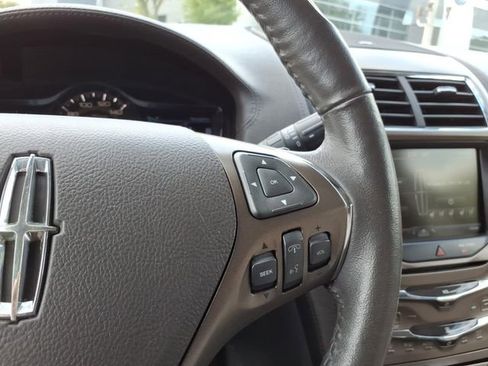 Used 2015 Lincoln MKX FWD w/ Equipment Group 102A image 25