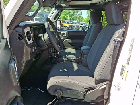 New 2026 Jeep Wrangler Unlimited Sport AWD/4WD image 9