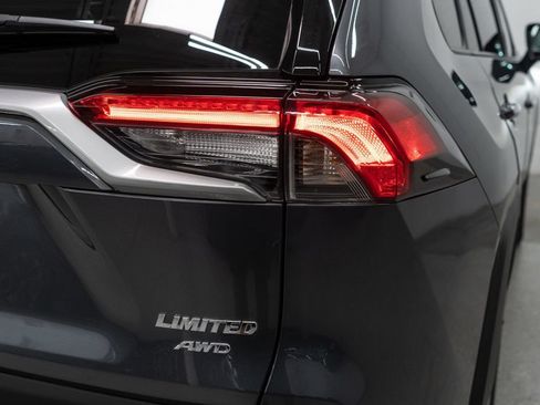 Used 2021 Toyota RAV4 Limited AWD/4WD image 46