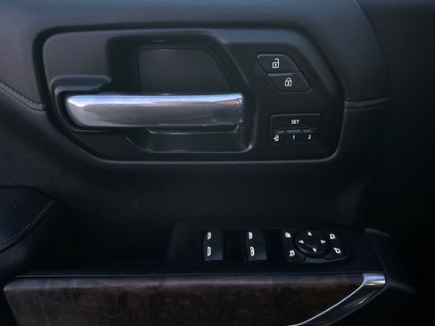Used 2021 GMC Sierra 1500 Denali w/ Denali Ultimate Package image 10