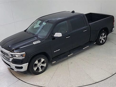 Used 2020 RAM 1500 Laramie AWD/4WD image 45