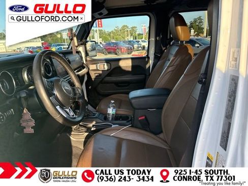 Used 2022 Jeep Gladiator Overland w/ Popular Equipment Package AWD/4WD image 7