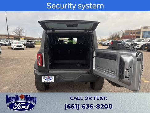 Used 2023 Ford Bronco Wildtrak image 8