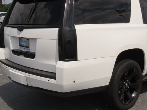 Used 2017 Cadillac Escalade ESV 2WD image 12