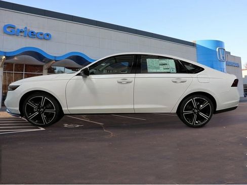 New 2026 Honda Accord SE image 2