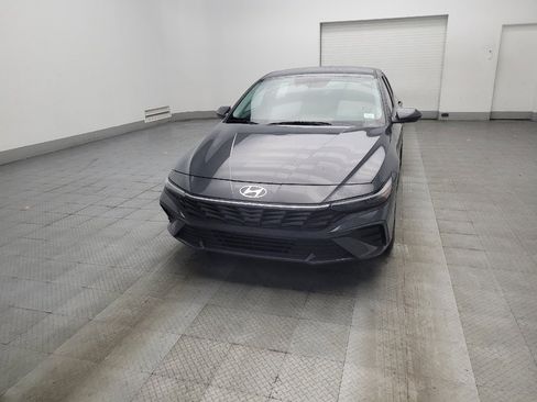 Used 2024 Hyundai Elantra SEL FWD image 15