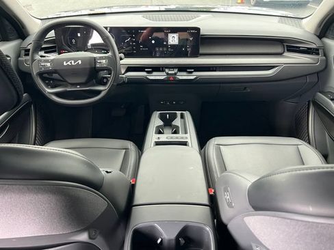 Used 2026 Kia EV9 Light RWD image 11