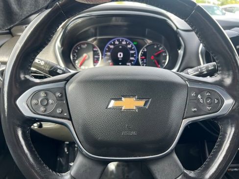 Used 2022 Chevrolet Traverse Premier image 34