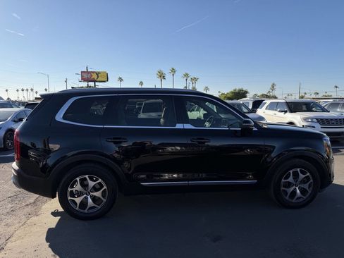 Used 2020 Kia Telluride EX image 12