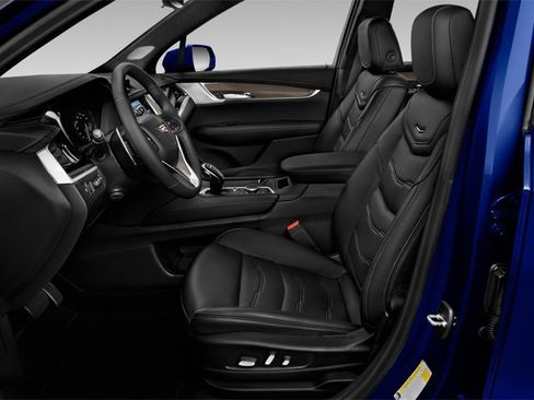 Used 2024 Cadillac XT6 Premium Luxury image 10