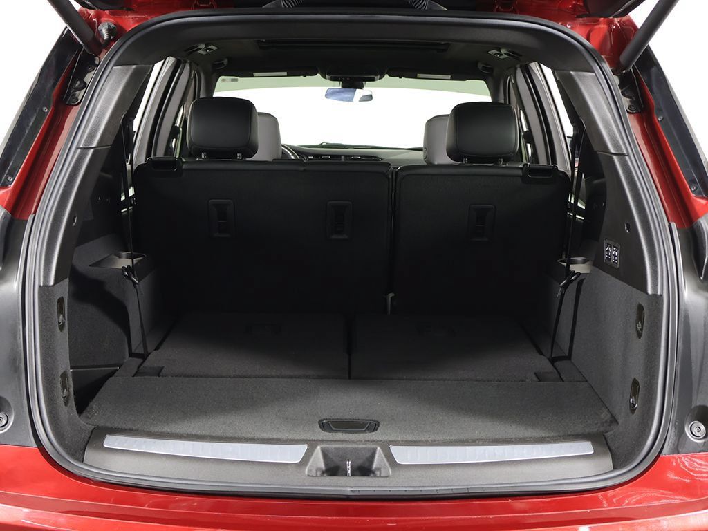 Used 2024 Cadillac XT6 Sport w/ LPO, Floor Liner Package AWD/4WD image 24