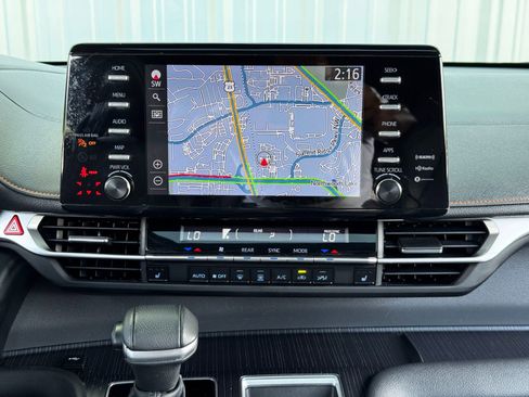 Used 2023 Toyota Sienna XSE image 25