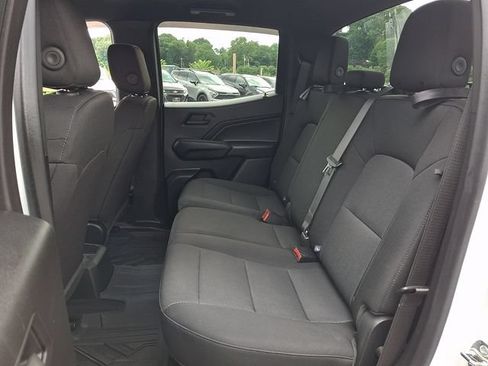 Used 2024 Chevrolet Colorado W/T RWD image 18