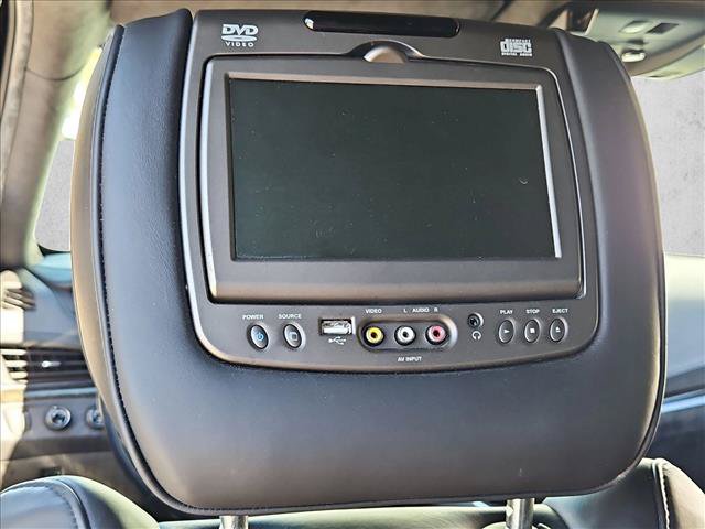 Used 2015 Cadillac Escalade Platinum AWD/4WD image 17