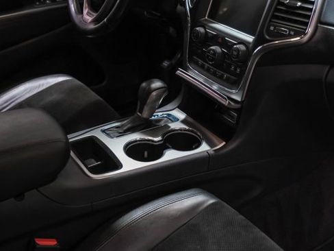 Used 2017 Jeep Grand Cherokee Altitude AWD/4WD image 26