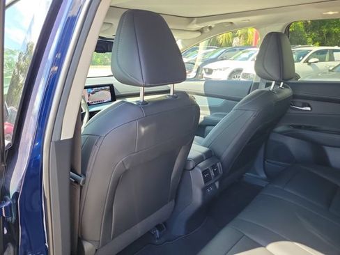 Certified 2025 Nissan Murano SL w/ Cargo Package AWD/4WD image 14