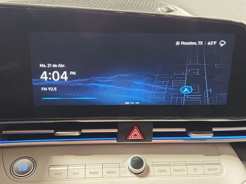 Used 2023 Hyundai Elantra Limited FWD image 13