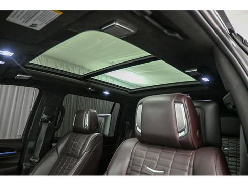 Used 2022 Cadillac Escalade ESV Premium Luxury Platinum image 39