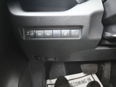 Used 2020 Toyota RAV4 XLE w/ Convenience Package image 19