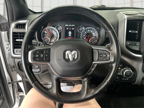 Used 2024 RAM 1500 Big Horn AWD/4WD image 16