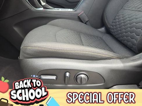Used 2020 Chevrolet Equinox LT FWD image 25